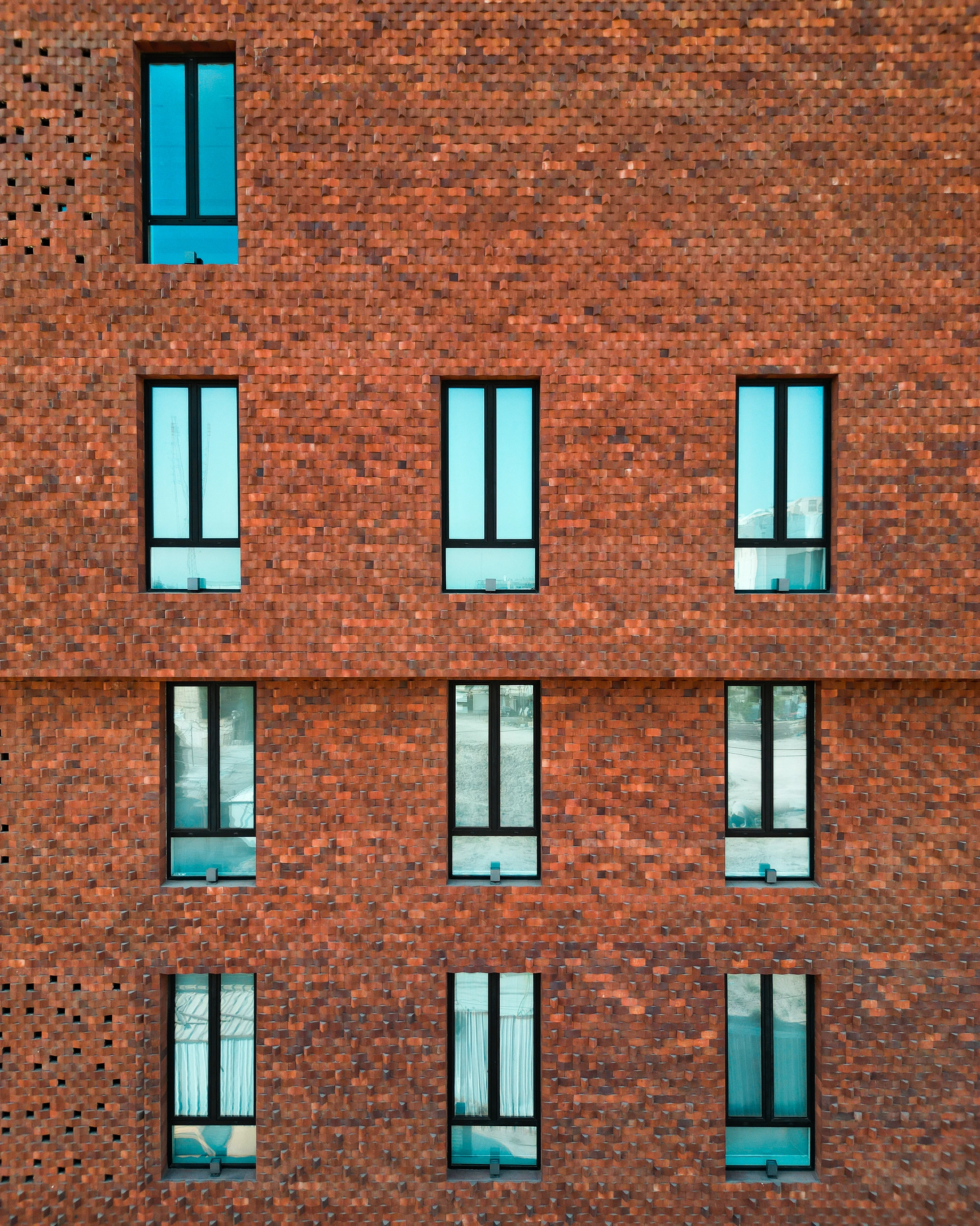 Brick facade detail of Al-Yamama Eye Center